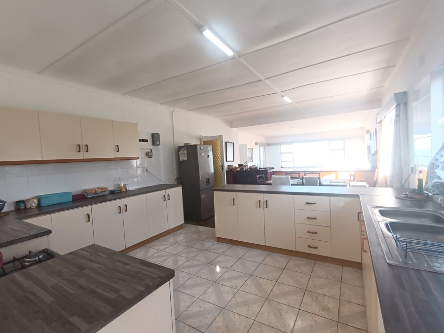 To Let 3 Bedroom Property for Rent in Glentana Western Cape